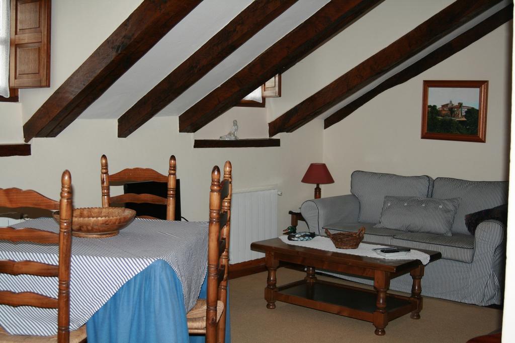 Apartamento Vivienda Casa Luisa Comillas Habitación foto